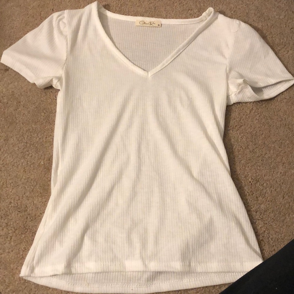 Whit shirt